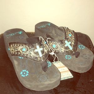 ✨MONTANA WEST SANDALS